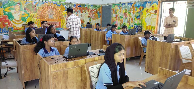 പ്രമാണം:12042 onedaycamp1.jpg