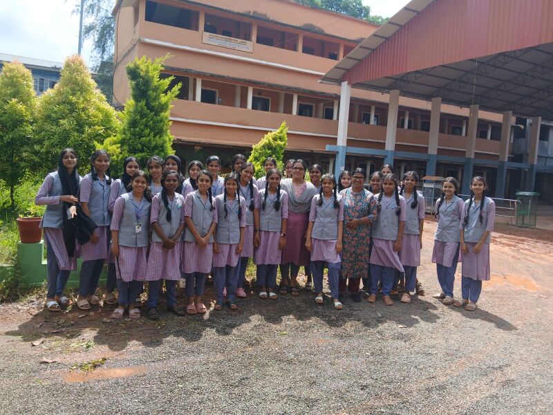 പ്രമാണം:13098 LITTLE KITE SUMMER CAMP.jpg