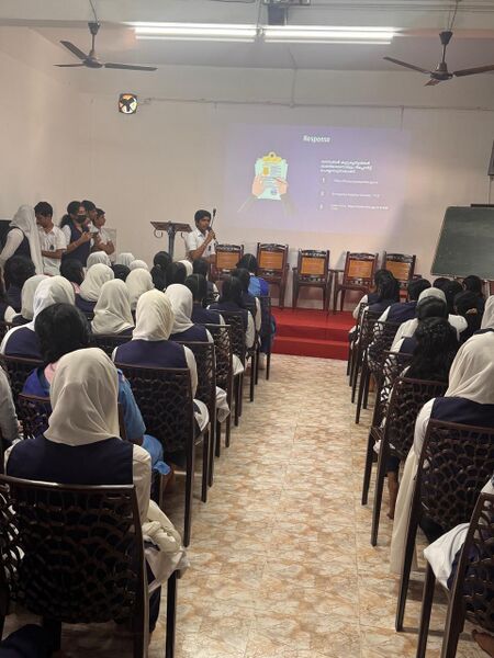 പ്രമാണം:14049 cybersafety 4.jpeg