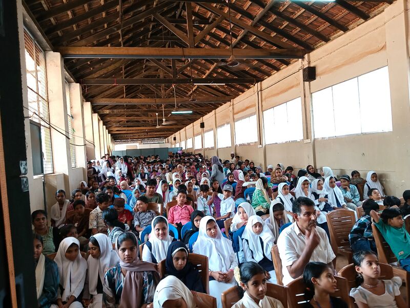 പ്രമാണം:16060-praveshanolsavam 2025 (6).jpg