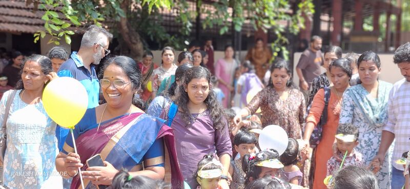പ്രമാണം:190010.jpg