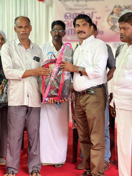 പ്രമാണം:19808 prevesanothsavam1 2025.jpg