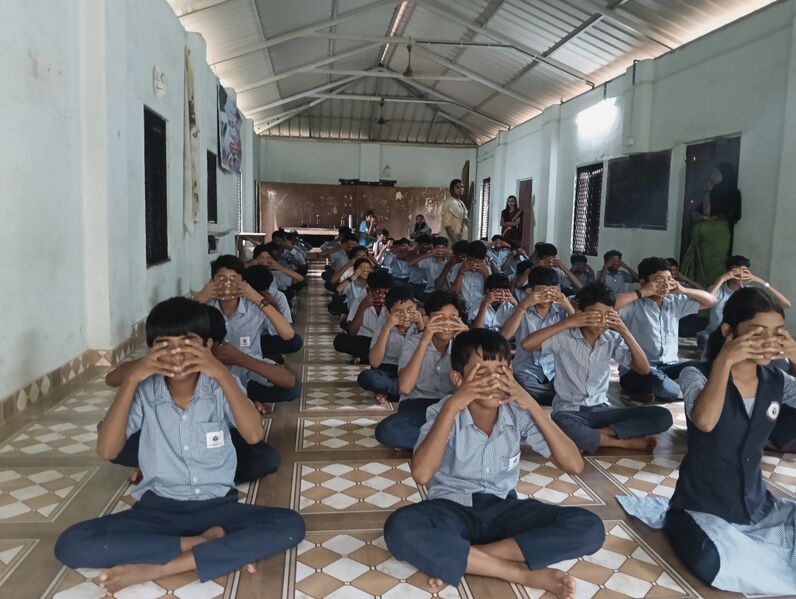 പ്രമാണം:21039.YOGA DAY.jpg