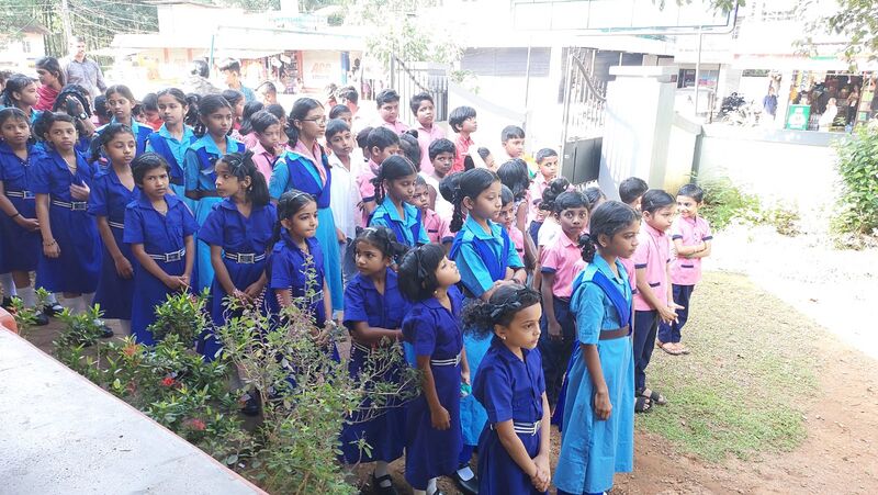 പ്രമാണം:29326 Ente vidyalayam.jpeg