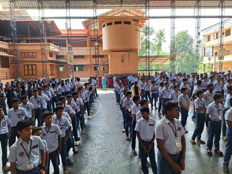 പ്രമാണം:33056 aug fr 3.jpeg