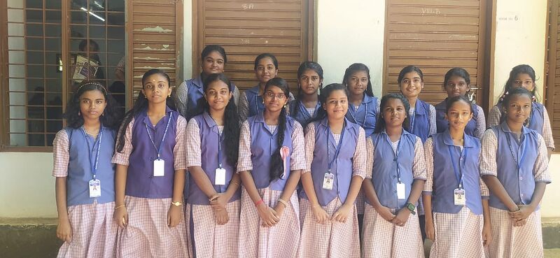 പ്രമാണം:36012 students.jpg