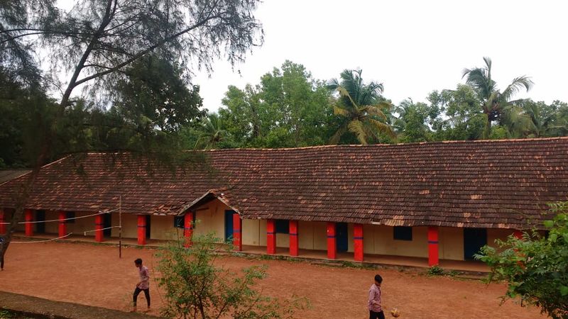 പ്രമാണം:41011 schoolb1.jpg
