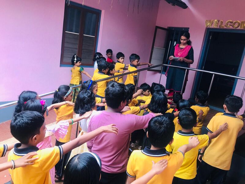 പ്രമാണം:Pledge 13632.jpeg