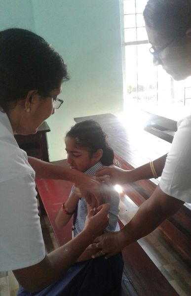 പ്രമാണം:Vacination school 11.jpg