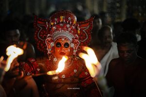 12011 ghss pakkam ritual theyyam.jpg