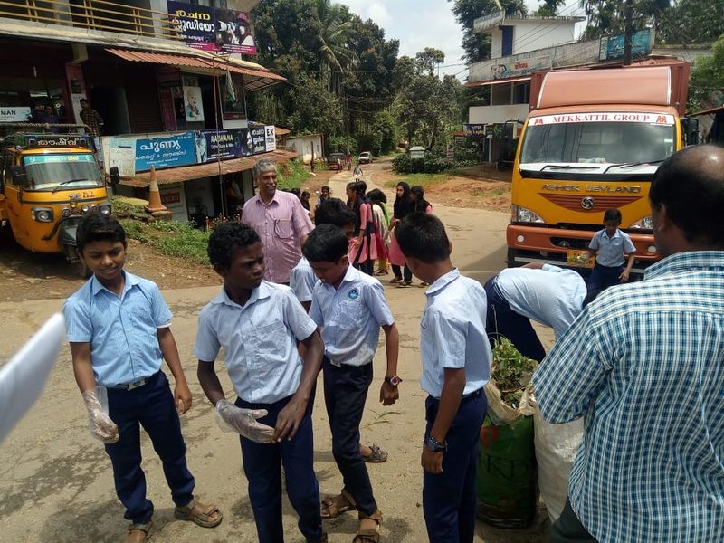 പ്രമാണം:15047 K16.jpeg