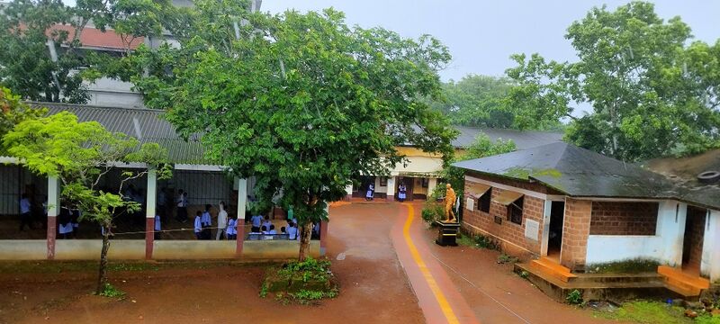 പ്രമാണം:19066 schoolview.jpg
