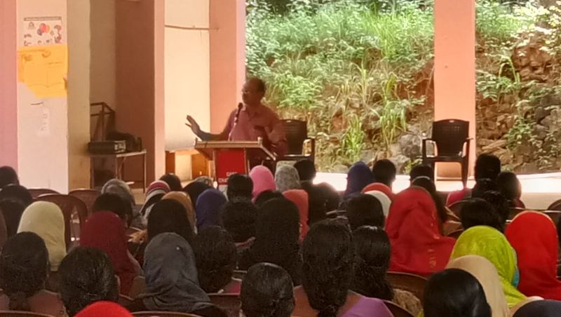 പ്രമാണം:20009-10th pta.jpg