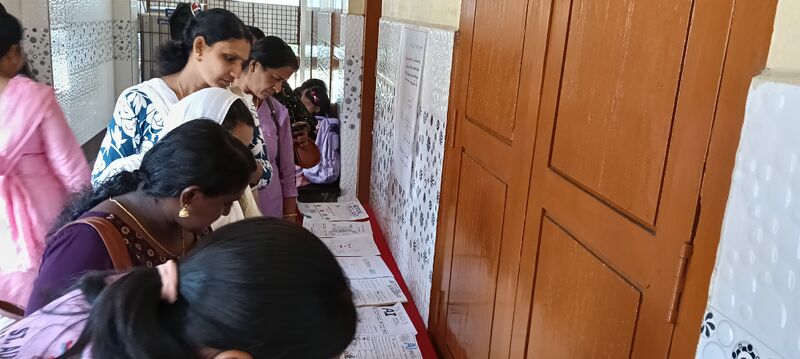 പ്രമാണം:28002-AI stall 6.jpg