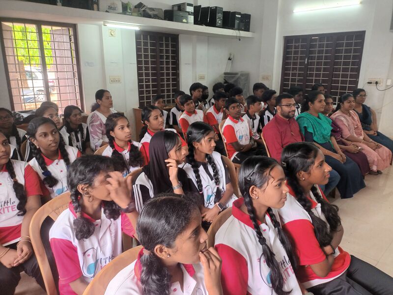 പ്രമാണം:32018 AI Training.jpg