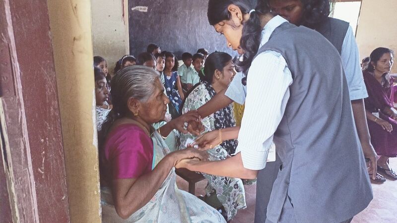 പ്രമാണം:34013eye camp nss25a.jpg