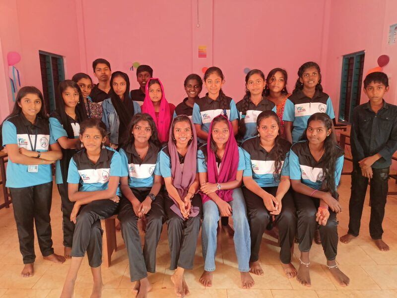 പ്രമാണം:36034 littlekites2024-27batch.jpeg