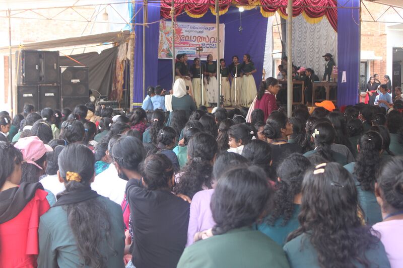 പ്രമാണം:41032 kalolsavam 2022 - 26.JPG