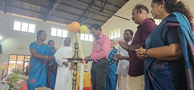 പ്രമാണം:44003 VIRALY 1 02.jpg