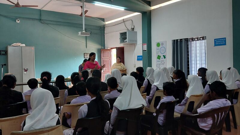 പ്രമാണം:COMPUTER BASEDCLASS ROOM OF AMHSS.jpeg