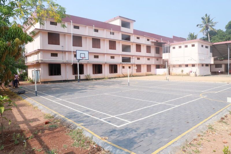 പ്രമാണം:GROUND .jpg