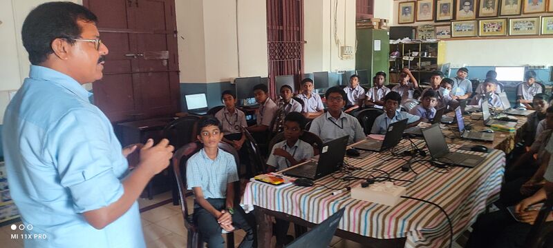 പ്രമാണം:LK Preliminary camp.jpg