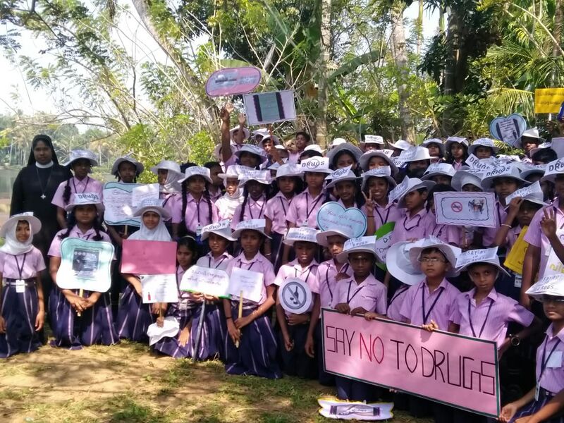 പ്രമാണം:Says drugs.jpeg