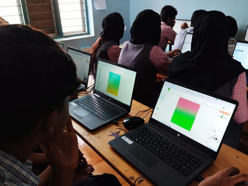 പ്രമാണം:12067 Hightech..jpg