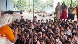 12329-muthashi 3.resized.jpg