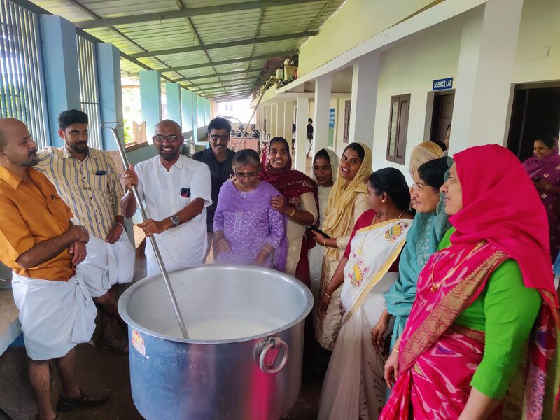 പ്രമാണം:15088 onam-celebration 2025 10.jpg