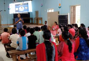 28219-hitech class.jpg