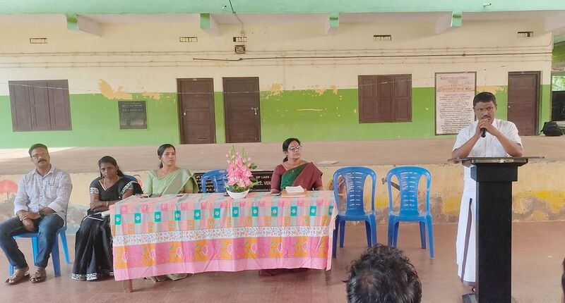 പ്രമാണം:34013pta gen conf 25b.jpg