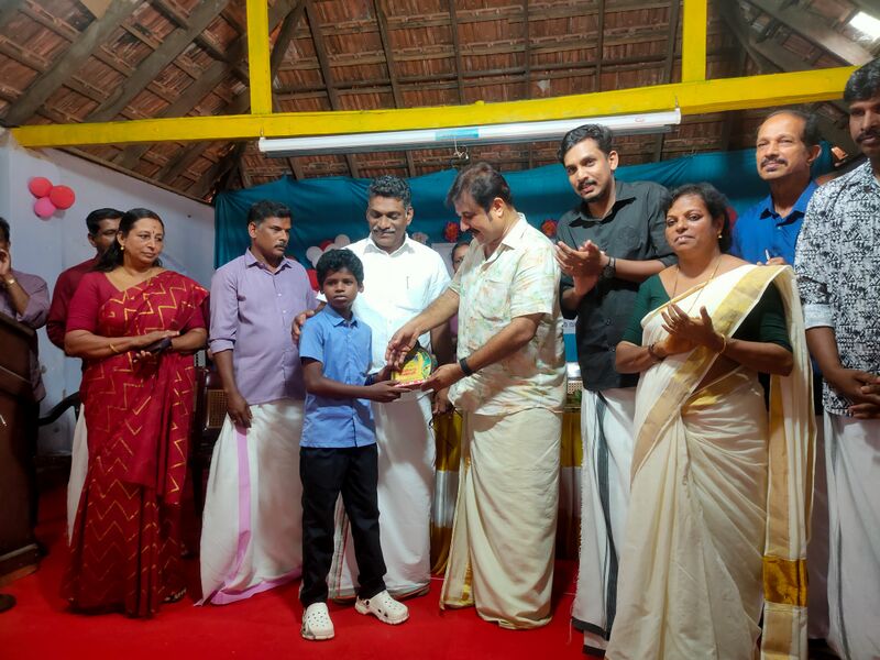 പ്രമാണം:34041 op6.jpg