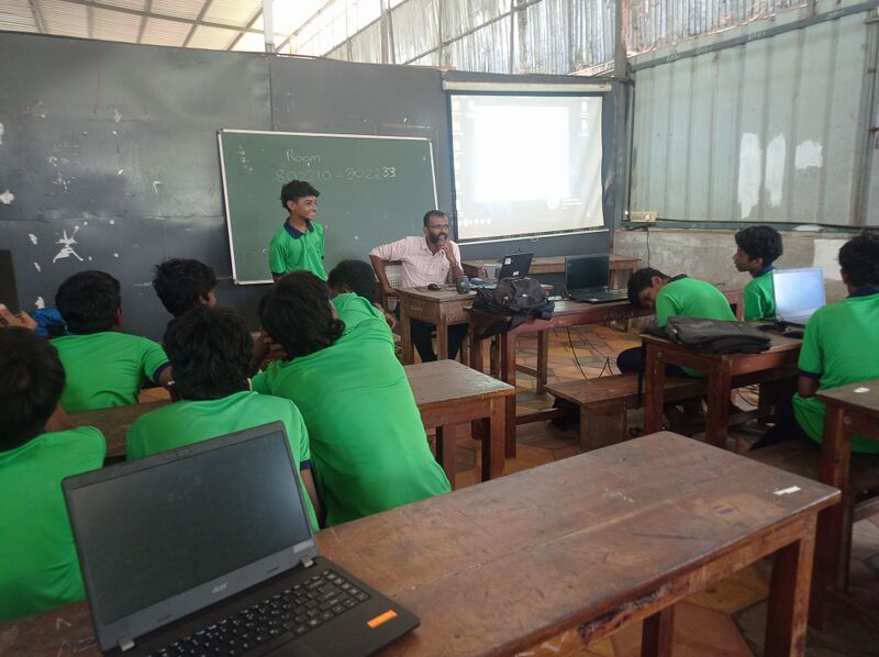 പ്രമാണം:35502-LK-camp.jpg