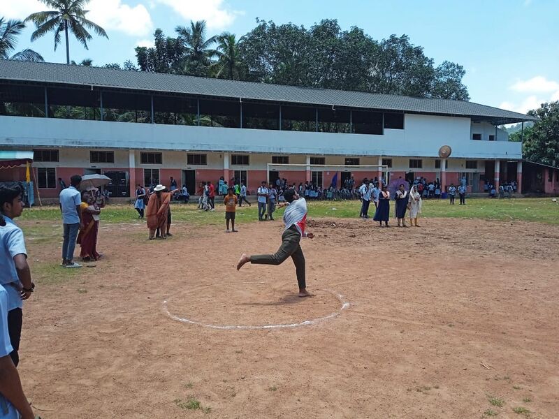 പ്രമാണം:44017 sports 6.jpeg