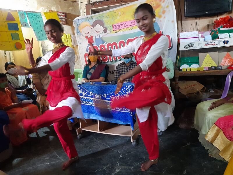 പ്രമാണം:44018 p12.jpg