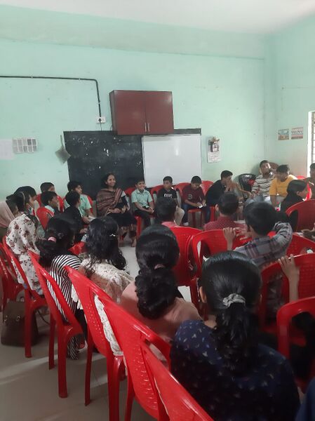 പ്രമാണം:48253 fun with english 1.jpeg