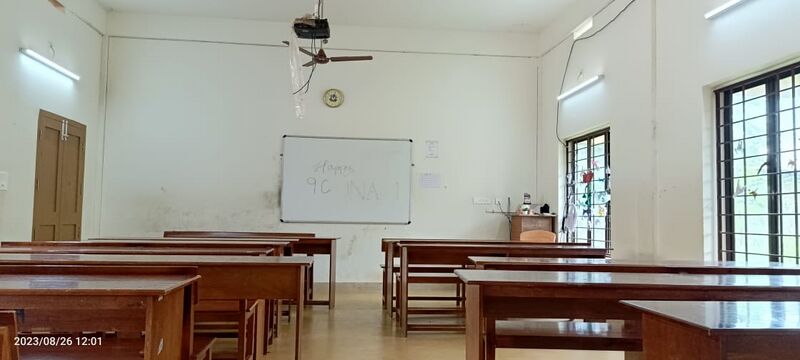 പ്രമാണം:13086Hi tech2.jpg