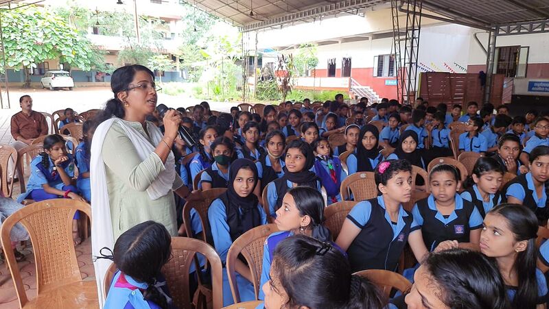 പ്രമാണം:13951 150.jpg