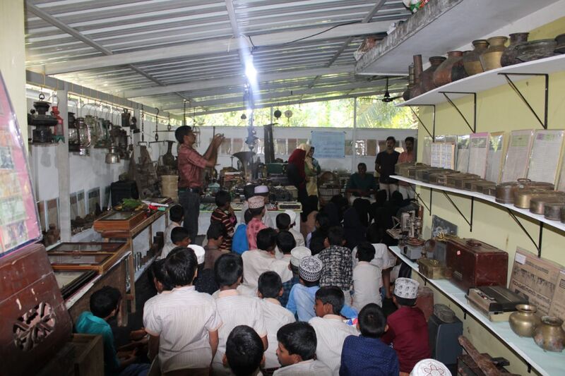 പ്രമാണം:18011 tour.jpeg