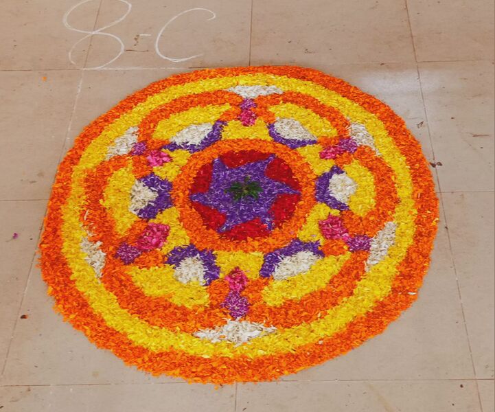 പ്രമാണം:19042 9 Pookkalam 2025.jpg