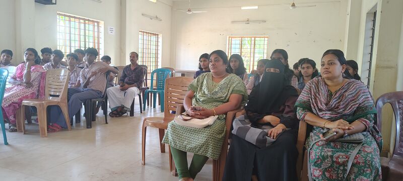 പ്രമാണം:19050 AI awareness 4 2026.jpg