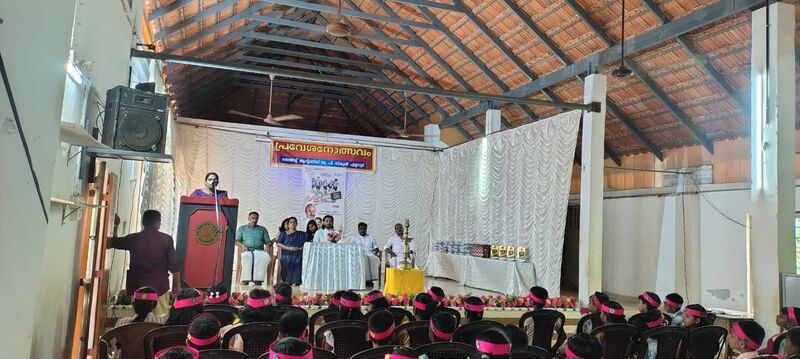 പ്രമാണം:25461-reopening day 1.jpeg