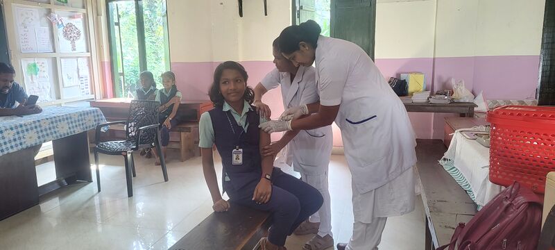 പ്രമാണം:31262-VALAVOOR-VACCINE3.jpg