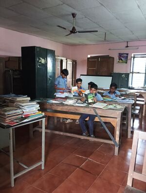 33073 high tech library.jpg