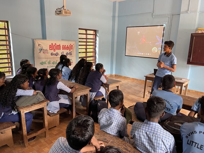 പ്രമാണം:38098-audio books.jpeg