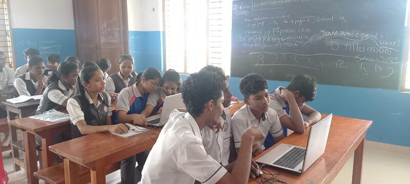 പ്രമാണം:44047- roboticsjpeg.jpeg