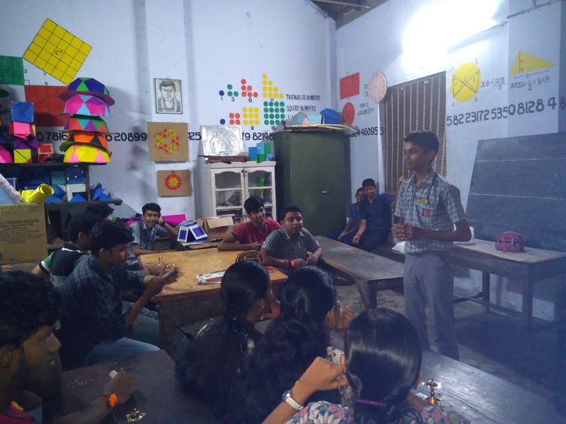 പ്രമാണം:Junior 2.jpg