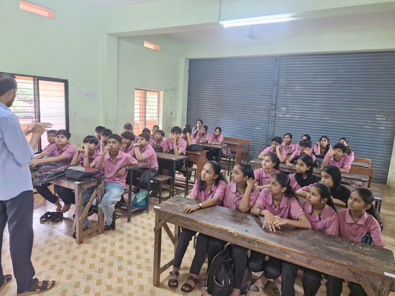 പ്രമാണം:K3 KNR 13039.jpg