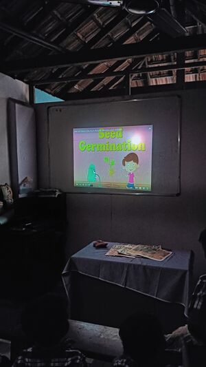 13190 HITECH PROJECTOR.jpg